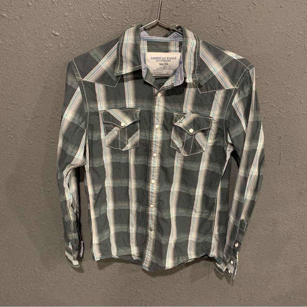 Men’s American Eagle Button Down Shirt